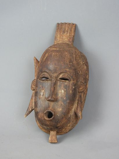 Masque de danse, YAOURE, Cote d'Ivoire. Bois...