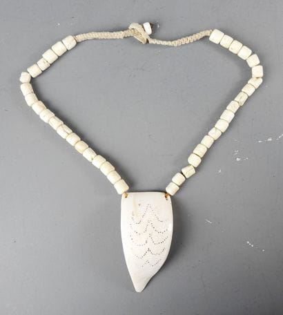 Naga Nagaland between India and Burma: Necklace...