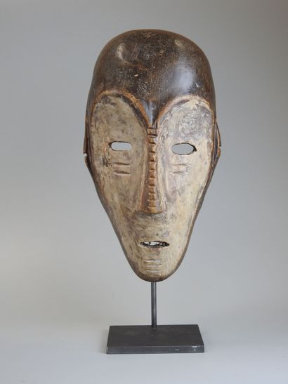 NGBAKA, République Démocratique du Congo.
Bois,...