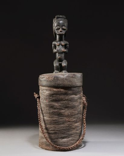 FANG, Gabon.
Wood, bark, vegetable gum, fibers.
Bone...