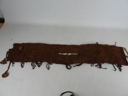 AFRIQUE : Ceinture en tissu marron brodée...