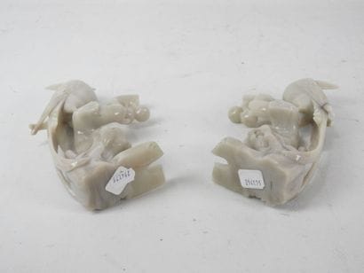 CHINE : Couple d'oiseaux en jade. H. 20 cm....