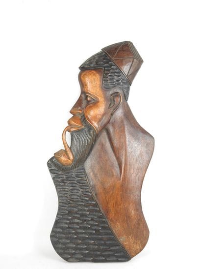 GABON. Profil d'un homme à la pipe. Bois...