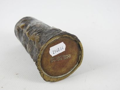 CHINA: Bronze vase. Incised character mark...