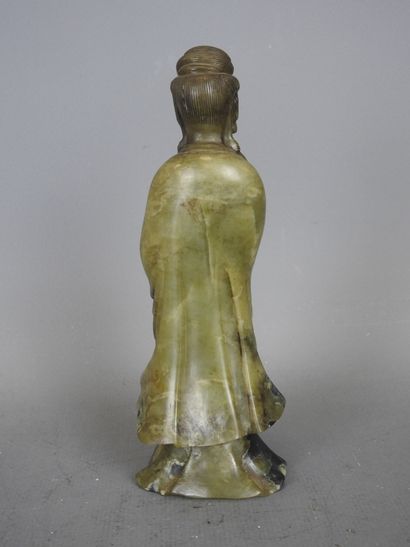 China.
Subject depicting the goddess Guanyin...