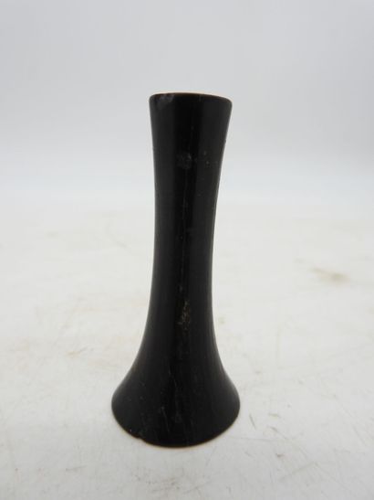 Oceania (Vanuatu?). Antique earring in black...