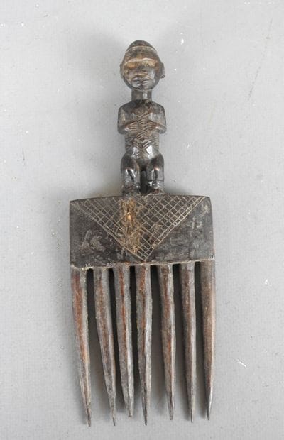 BEMBE, République Démocratique du Congo.
Bois,...