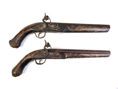 ARMES à FEU. Paire de pistolets à silex à...