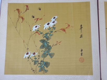 JAPON : Paysage, insectes et fleurs. Quatre...