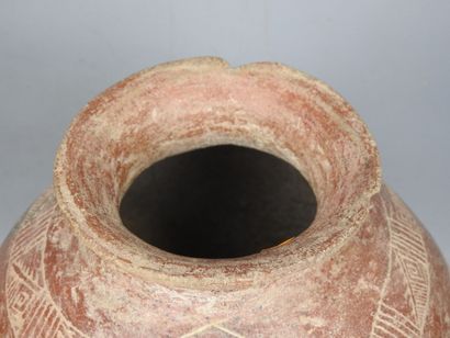 ECUADOR (?): Terracotta short-necked ball...
