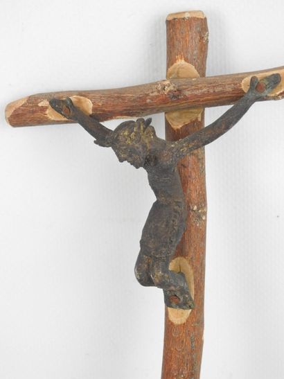BURKINA FASO - MOSSI : Crèche de 14 personnages...