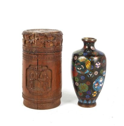 CHINA: cloisonné enamel vase with flower...