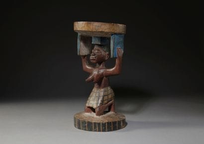 NAGO, département d'Ouémé, Bénin.
Bois dur,...
