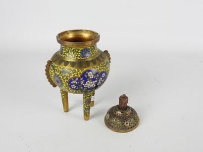 CHINA: Cloisonné enamel perfume burner decorated...