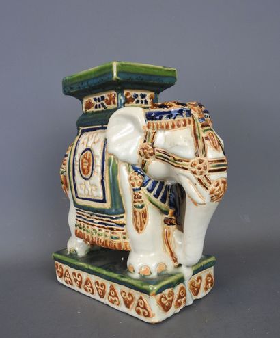Vietnam.
Small Bien Hoa stoneware pedestal...