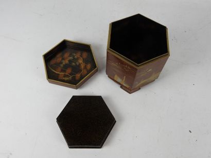 JAPON - Epoque MEIJI : Coffret hexagonal...