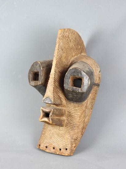 Cubist face dance mask from the 