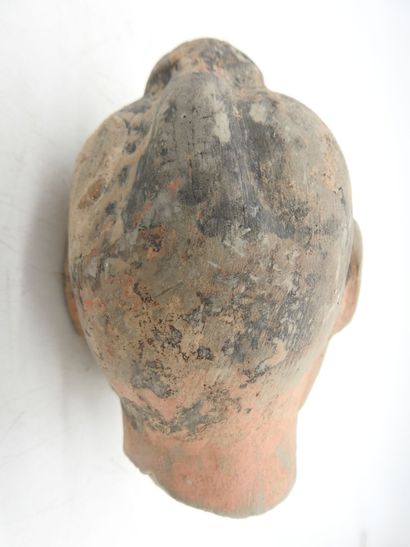 China. Head of a soldier used as a funerary...