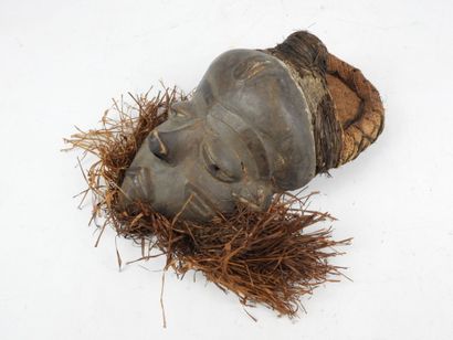 PENDE, Democratic Republic of the Congo.
Wood,...