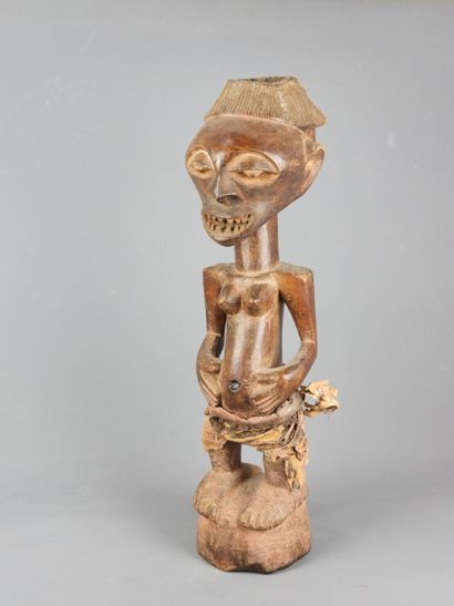 SONGYE, République Démocratique du Congo.

Bois...