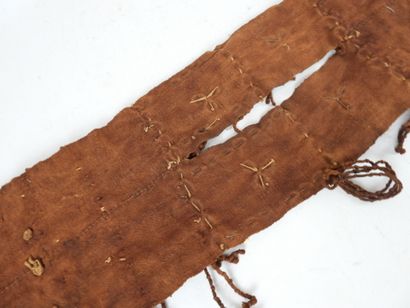 AFRIQUE : Ceinture en tissu marron brodée...