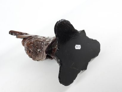 JAPON : Dignitaire. Sculpture en bois. H....