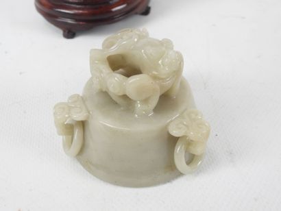 CHINE : brule parfum en jade, les prises...
