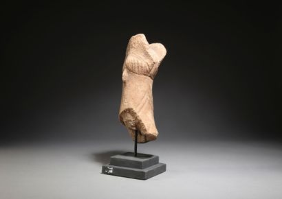 Terracotta funerary head, BURA, Niger.
Height:...