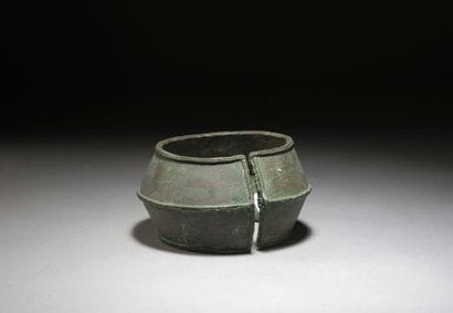 EBRIE, Dabou region, Ivory Coast.
Bracelet...