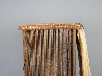 YOROUBA ou HAOUSSA, Nigéria.
Bois, peau,...