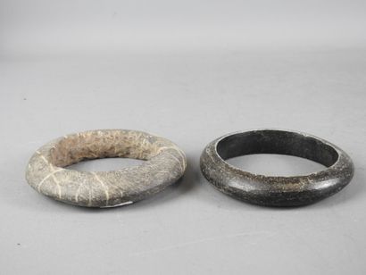 MALI: Two hombori bracelets in diniolithic...