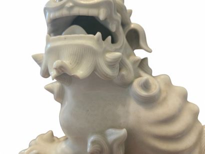 CHINA, 19th century.
White porcelain subject...