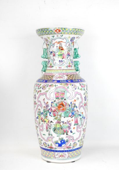 CHINA: Large porcelain baluster vase with...
