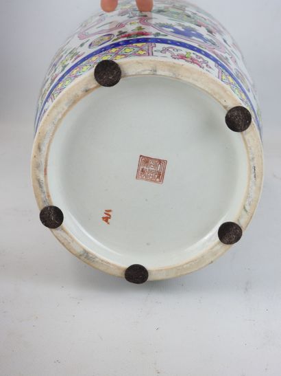 CHINA: Large porcelain baluster vase with...
