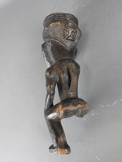 KUBA, RD CONGO. Laminated bowl. H. 27 cm....
