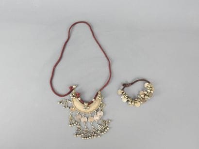 INDIA: Bracelet and necklace. D. approx....