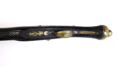 ARMES à FEU. Pistolet à silex à monture en...