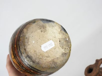 BERBERE - Kabylie : Quatre vases en terre...