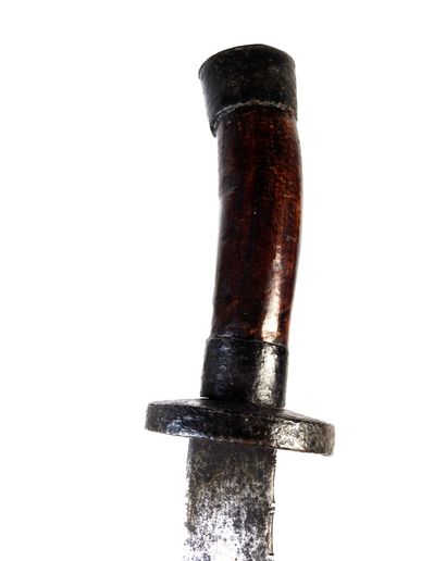 ARMES BLANCHES. Grand sabre chinois DAO à...