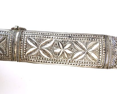 ARMES BLANCHES. Sabre droit SAYF de cérémonie...