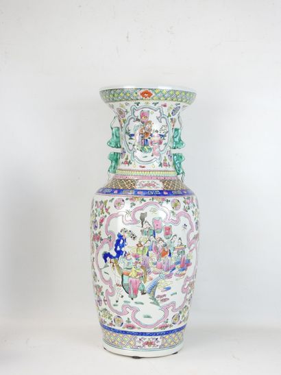 CHINA: Large porcelain baluster vase with...