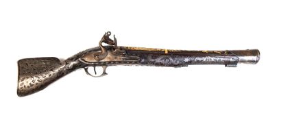 ARMES à FEU. Escopette à monture en noyer...