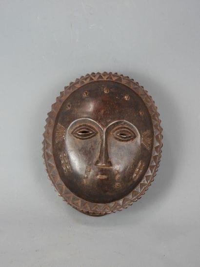 BAOULE, Ivory Coast. Hardwood, dark patina....