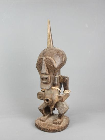 SONGYE, République Démocratique du Congo.

Bois...