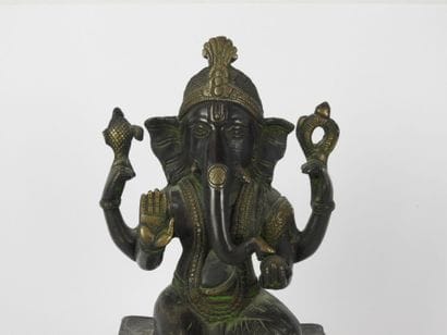 INDE : Ganesh. Sculpture en bronze à patine...
