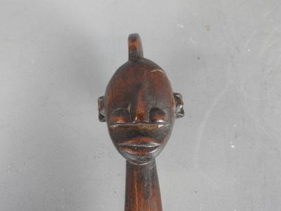MUYE, NIGERIA. Upper part of a statue. H....