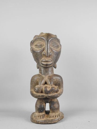 LUBA, Ex Zaire.
Hardwood, dark patina of...