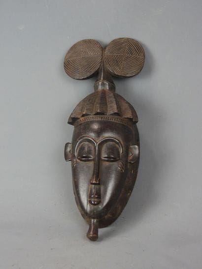 YAOURE dance mask, Ivory Coast. Hardwood,...