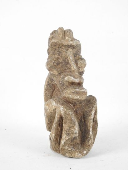 KISSI, Guinée.
Réunion de quatre statues...