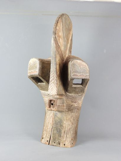 SONGYE, Democratic Republic of Congo.

Wood,...